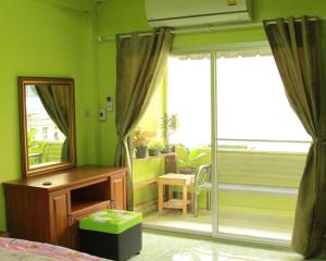 Posezení v ubytování Swan inn 2 Nana