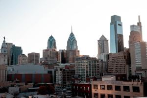 Cảnh Philadelphia hoặc tầm nhìn thành phố từ căn hộ +6 ảnh