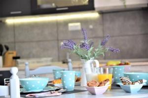 Fotografie z fotogalerie ubytování Calma Luxury Apartments #4 Sozopoli in Halkidiki v destinaci Sozopoli