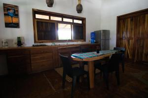 Eldhús eða eldhúskrókur á Canoa Suites