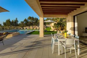 Gallery image of Villa Sa Rota Luxury Sea Views in San Antonio