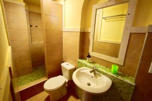 Koupelna v ubytování Menis Haus Rooms