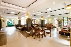 Posezení v ubytování Cebu Hilltop Hotel + 37 fotografií