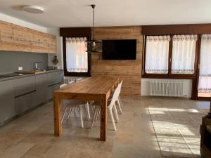 Kuchyň nebo kuchyňský kout v ubytování Appartamento 29 + 23 fotografií