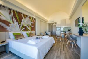 Kuchyň nebo kuchyňský kout v ubytování Incognito Creta Luxury Suites and More