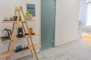 Příslušenství pro přípravu čaje a kávy v ubytování Rafael Hotel-Adults Only