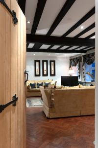 Lobi ili recepcija u objektu Luxury Eton House, 5 minute walk to Windsor Castle