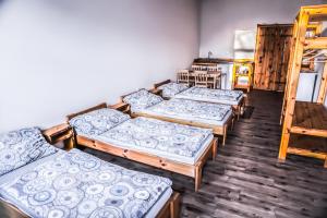 Кровать или кровати в номере Apartmány Moravský Grunt