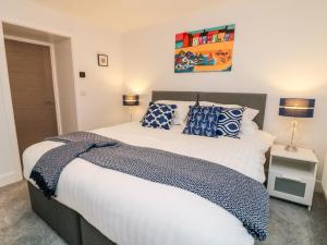 Ένα ή περισσότερα κρεβάτια σε δωμάτιο στο 1 Arlington Villas