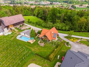 Basen w obiekcie Ferienhaus Höllberg lub w pobliżu