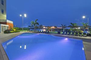 Πισίνα στο ή κοντά στο Holiday Inn Express - Tuxpan by IHG