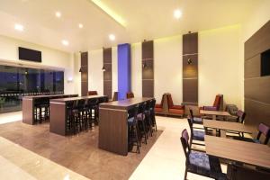 Μια τηλεόραση ή/και κέντρο ψυχαγωγίας στο Holiday Inn Express - Tuxpan by IHG