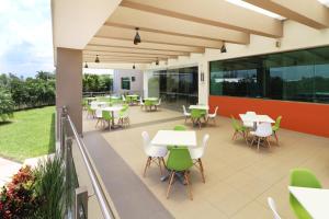Εστιατόριο ή άλλο μέρος για φαγητό στο Holiday Inn Express - Tuxpan by IHG