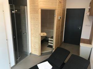 Koupelna v ubytování Apartmany Slunecnice + 37 fotografií