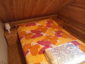Postel nebo postele na pokoji v ubytování Vana-Laane Puhkemaja