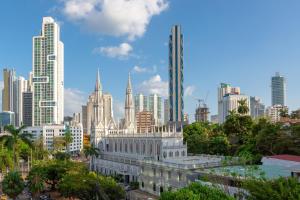 Nespecifikovaný výhled na destinaci Panamá nebo výhled na město při pohledu z hotelu