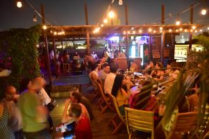 Hosté ubytování La Brisa Loca Hostel + 37 fotografií