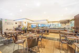 Restaurace v ubytování Bogota Plaza Hotel
