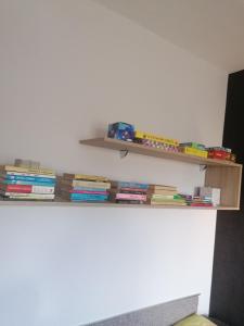 Knižnica v apartmáne