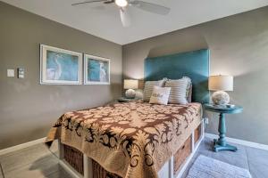 Posteľ alebo postele v izbe v ubytovaní Ocean-View Kihei Condo with Pool Access!
