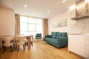 Gallery image of Apartamentos Reina Victoria in Santander