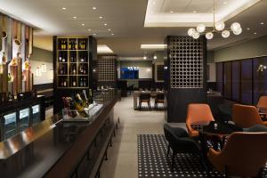 Salon oz. bar v nastanitvi Crowne Plaza Zürich by IHG