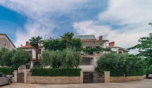 Το κτήριο όπου στεγάζεται  ο ξενώνας