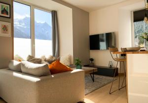 Televisyen dan/atau pusat hiburan di Apartment Chinook,La Praz,Chamonix Mont Blanc