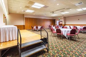 Gallery image of Quality Inn and Conference Center I-80 Grand Island in Doniphan