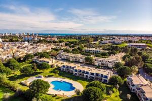 Gallery image of PARAISO DE ALVOR - A true paradise in an amazing nature place with direct access to the pool - Peace and relax - next to Alvor Village and the beach in Alvor