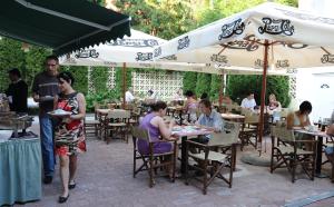 Restoran ili drugo mesto za obedovanje u objektu Hotel Minaret&Étterem