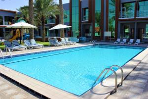 Bazén v ubytování Royal Residence Hotel Apartments nebo v jeho okolí