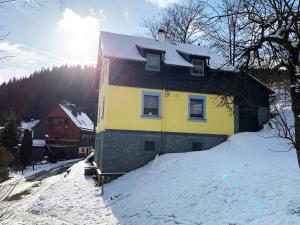 Foto da galeria de Ferienhaus im Kumbachtal em Gräfenthal