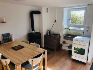 Dining area sa apartment