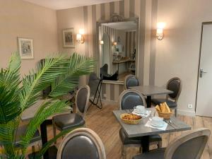 Posezení v ubytování Hôtel de la Plage + 37 fotografií