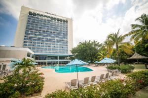 Swimmingpoolen hos eller tæt på The Jamaica Pegasus Hotel