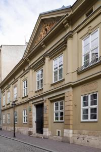 Budova, v ktorej sa apartmán nachádza