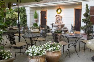 Gallery image of Cottage Grove Inn in Calistoga