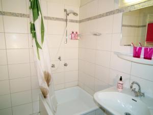Koupelna v ubytování Haus Merian