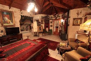TV a/nebo společenská místnost v ubytování Bar Manor אחוזת בר