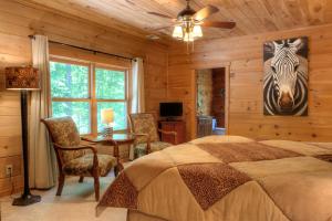 Zdjęcie z galerii obiektu Lazy Bear Lodge w mieście Valle Crucis