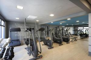 Γυμναστήριο ή/και όργανα γυμναστικής στο Apartamentos na Bela Vista com Piscina e Vaga de Garagem