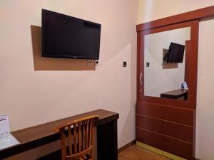 Indah Nusantara TV 또는 엔터테인먼트 센터