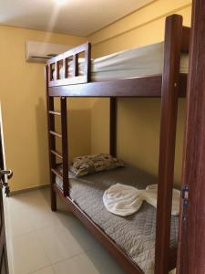 
Uma ou mais camas em beliche em um quarto em Villa Simone
