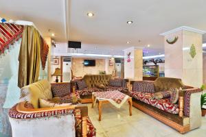 Istumisnurk majutusasutuses فندق المروج كريم AlMorooj Kareem Hotel