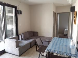 Posezení v ubytování 芭提雅THE BASE海景度假酒店（可以安排接机服务和一切旅游安排）