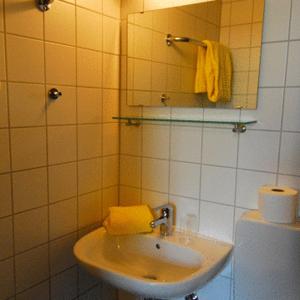 Koupelna v ubytování Gästehaus zur Linde