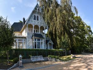 Ein Garten an der Unterkunft Villa Erika