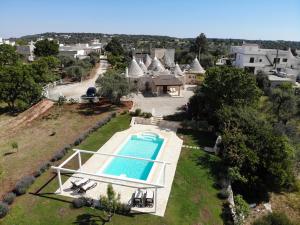 The swimming pool at or close to Antica Aia B&B