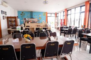 Ресторан / где поесть в Hotel Netral Jombang
